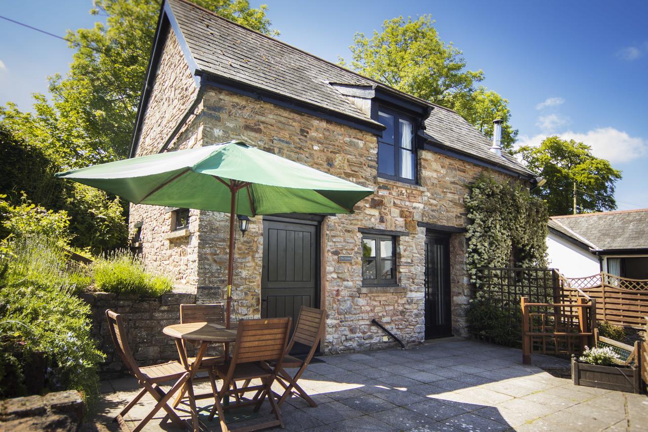 Three Gates Farm Holiday Cottages Huntsham Zewnętrze zdjęcie