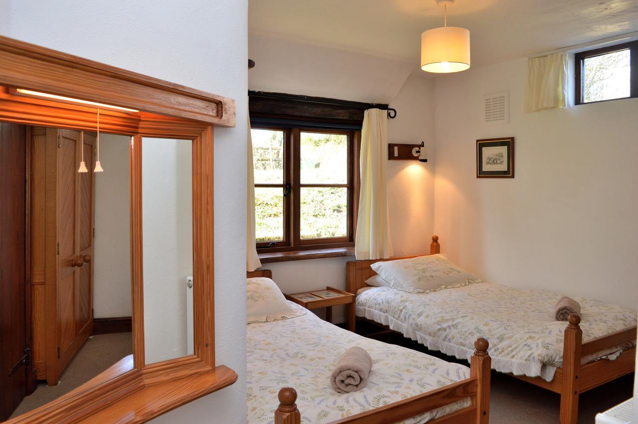 Three Gates Farm Holiday Cottages Huntsham Zewnętrze zdjęcie